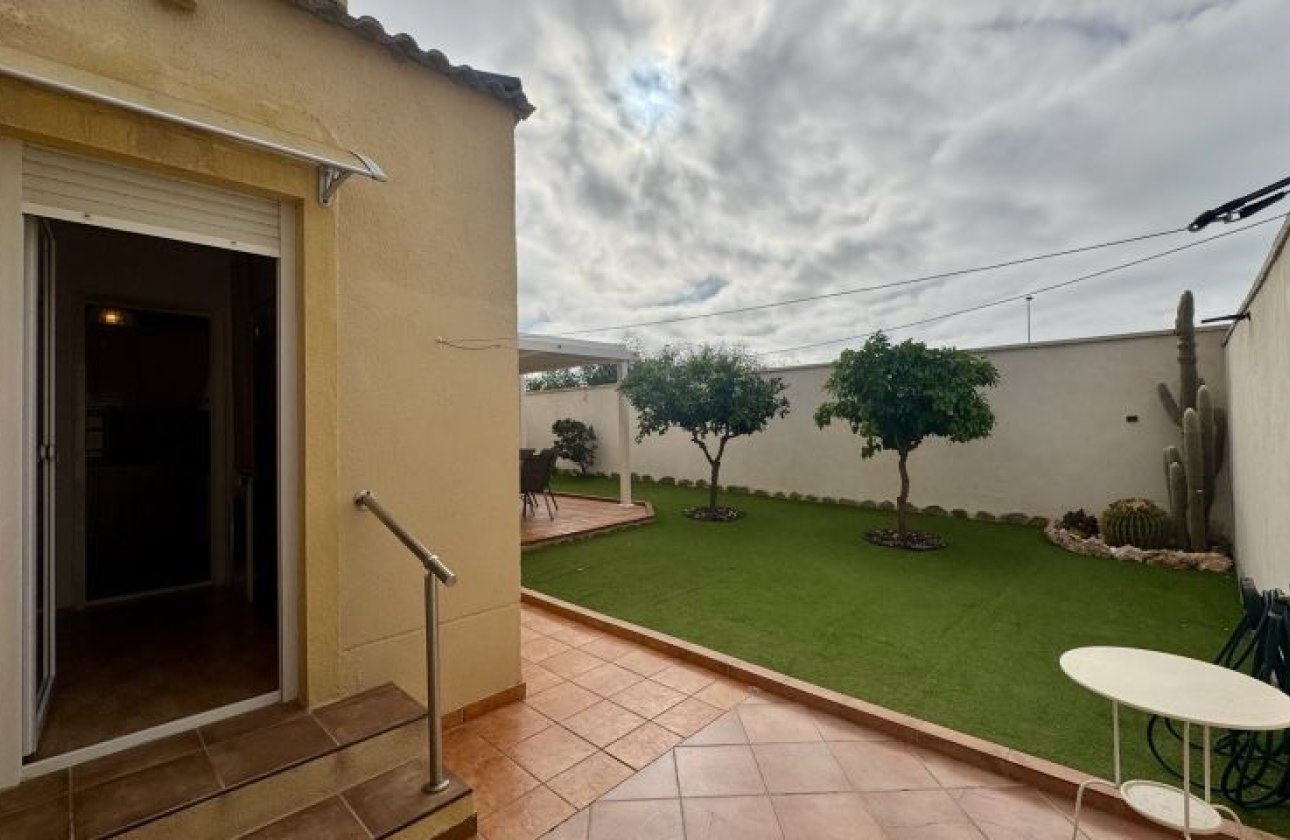 Herverkoop - Villa -
Torrevieja - Costa Blanca