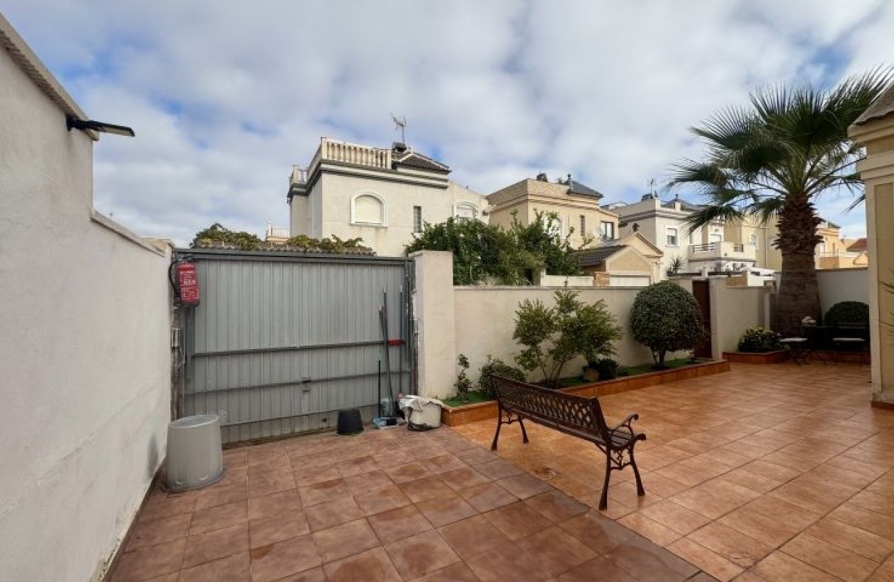 Herverkoop - Villa -
Torrevieja - Costa Blanca