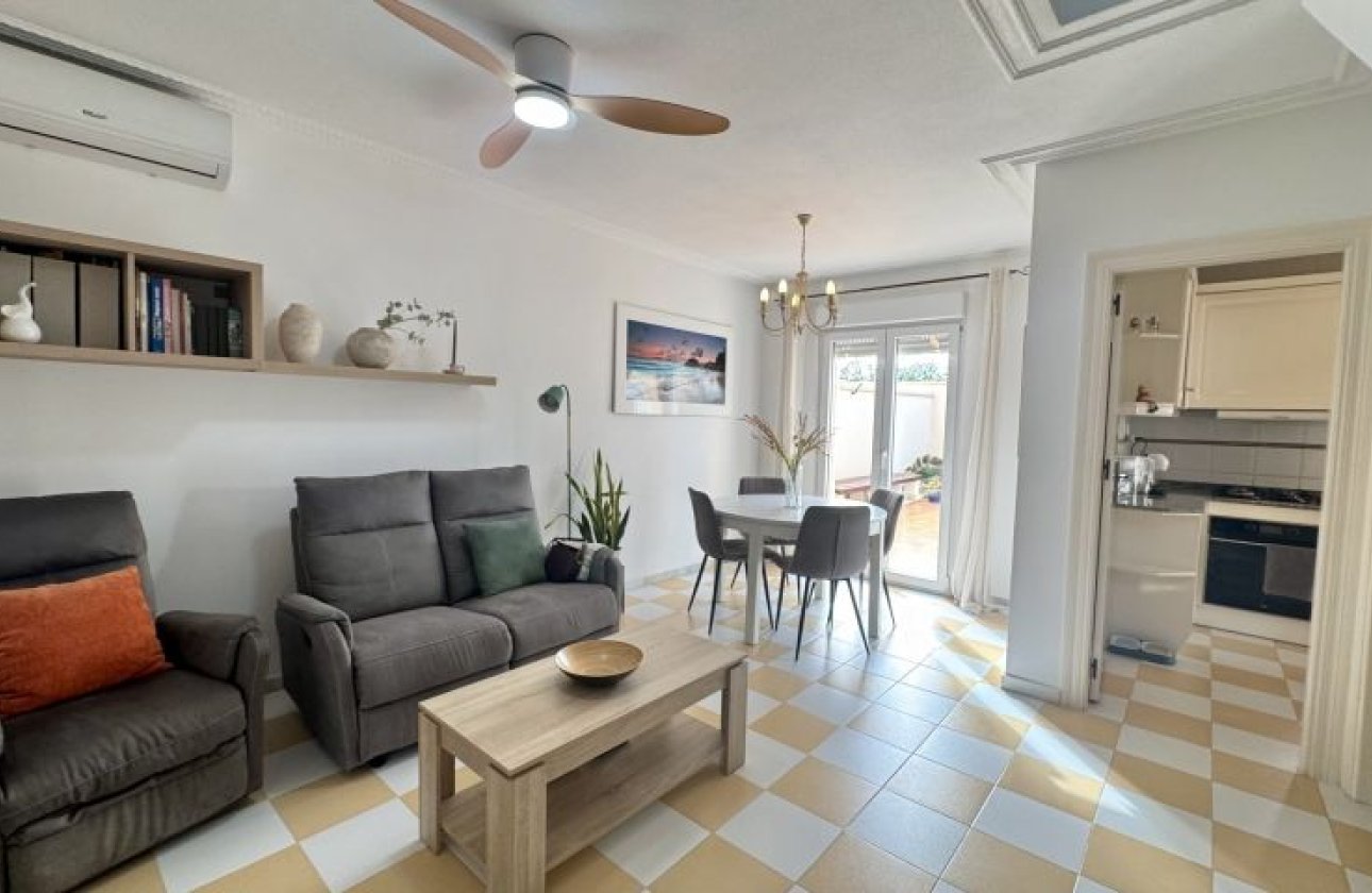 Herverkoop - Villa -
Torrevieja - Costa Blanca