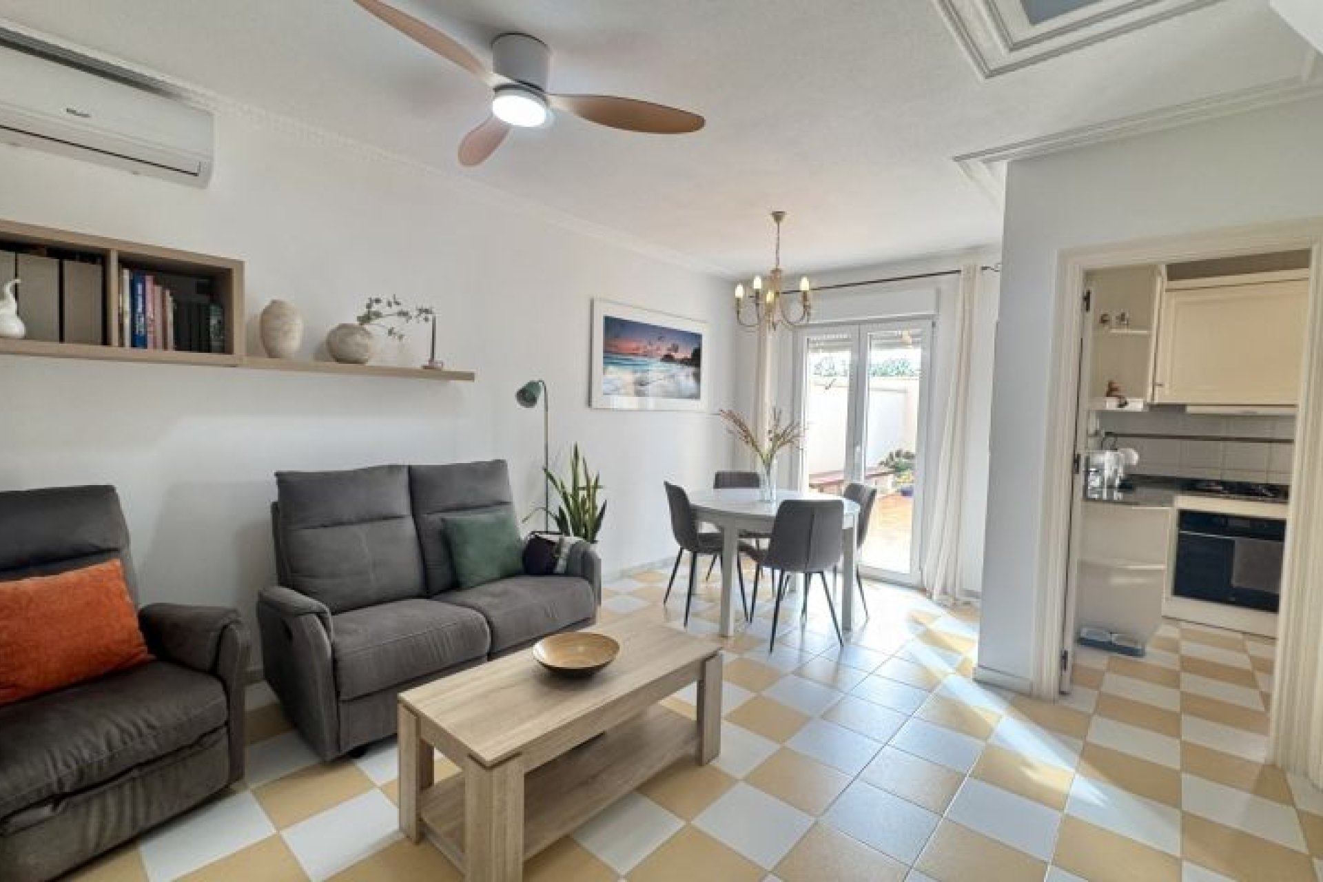 Herverkoop - Villa -
Torrevieja - Costa Blanca