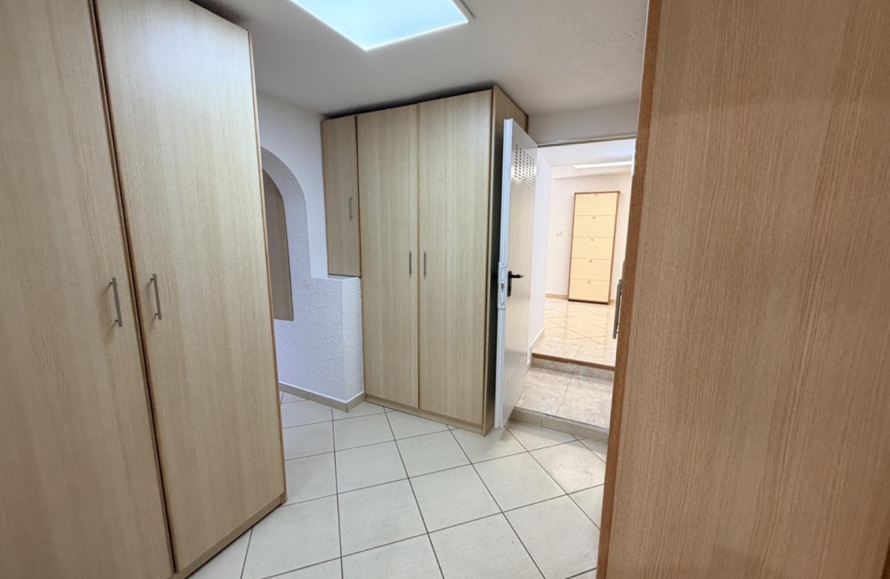 Herverkoop - Villa -
Torrevieja - Costa Blanca