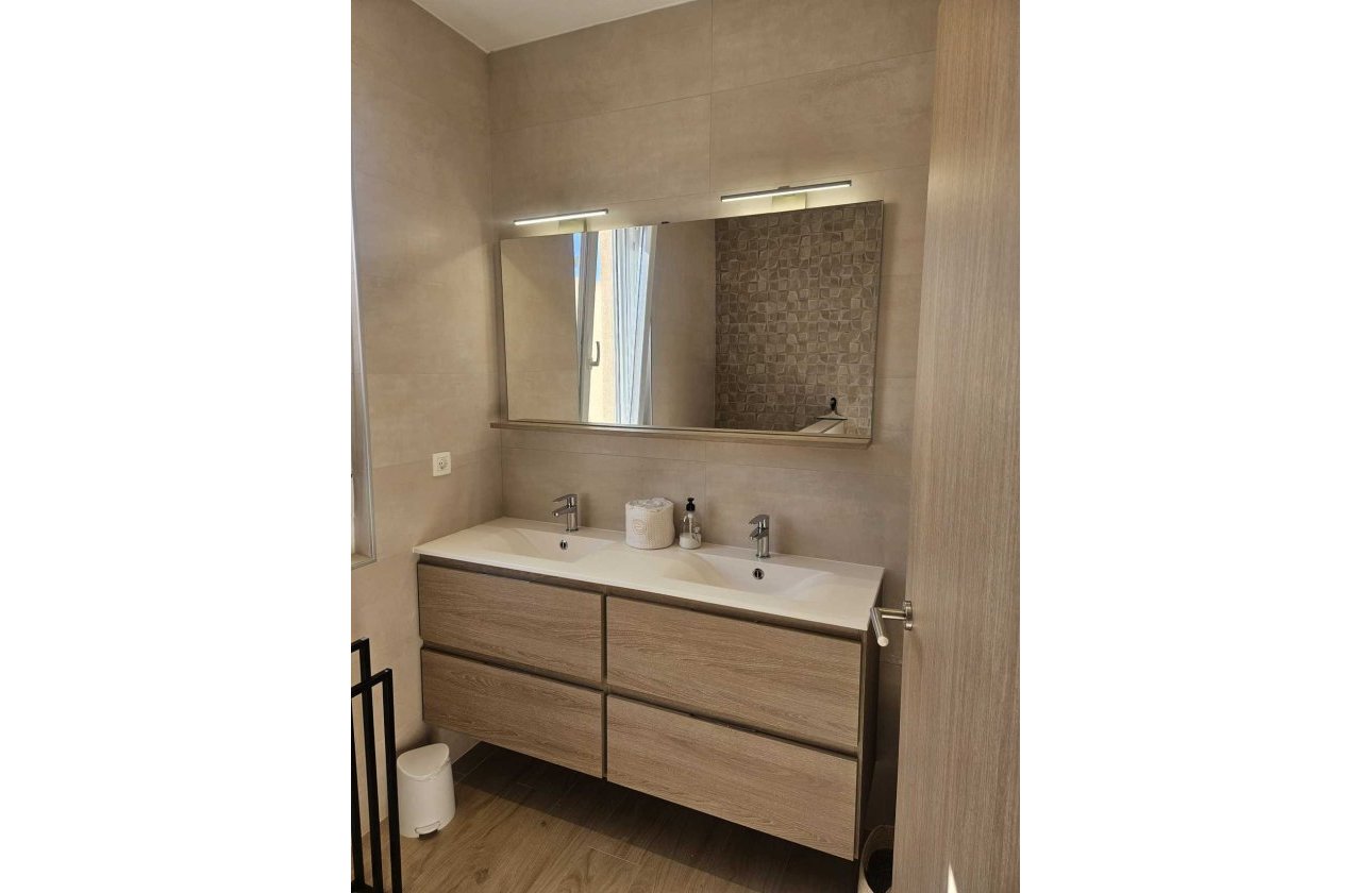 Herverkoop - Villa -
Torrevieja - Costa Blanca
