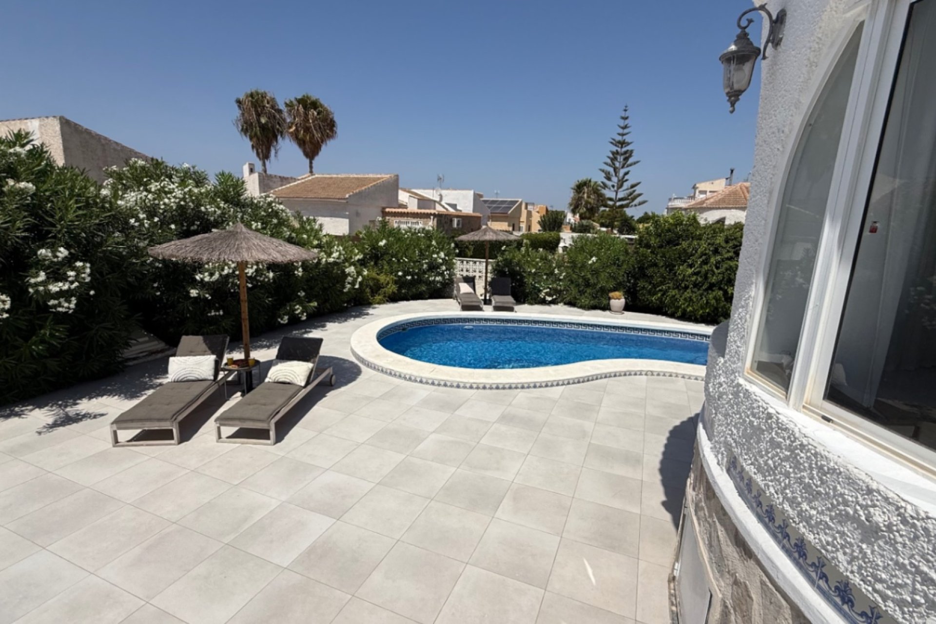 Herverkoop - Villa -
Torrevieja - Costa Blanca