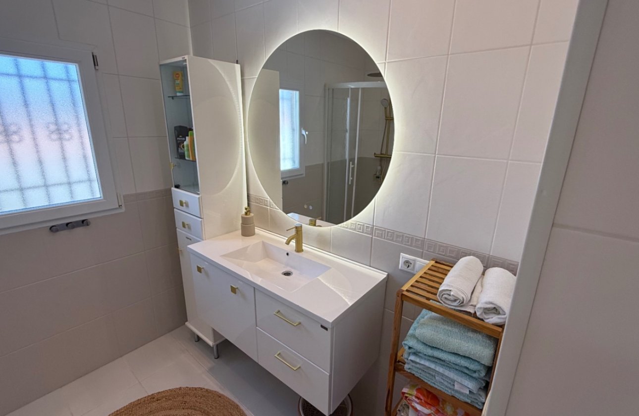 Herverkoop - Villa -
Torrevieja - Costa Blanca