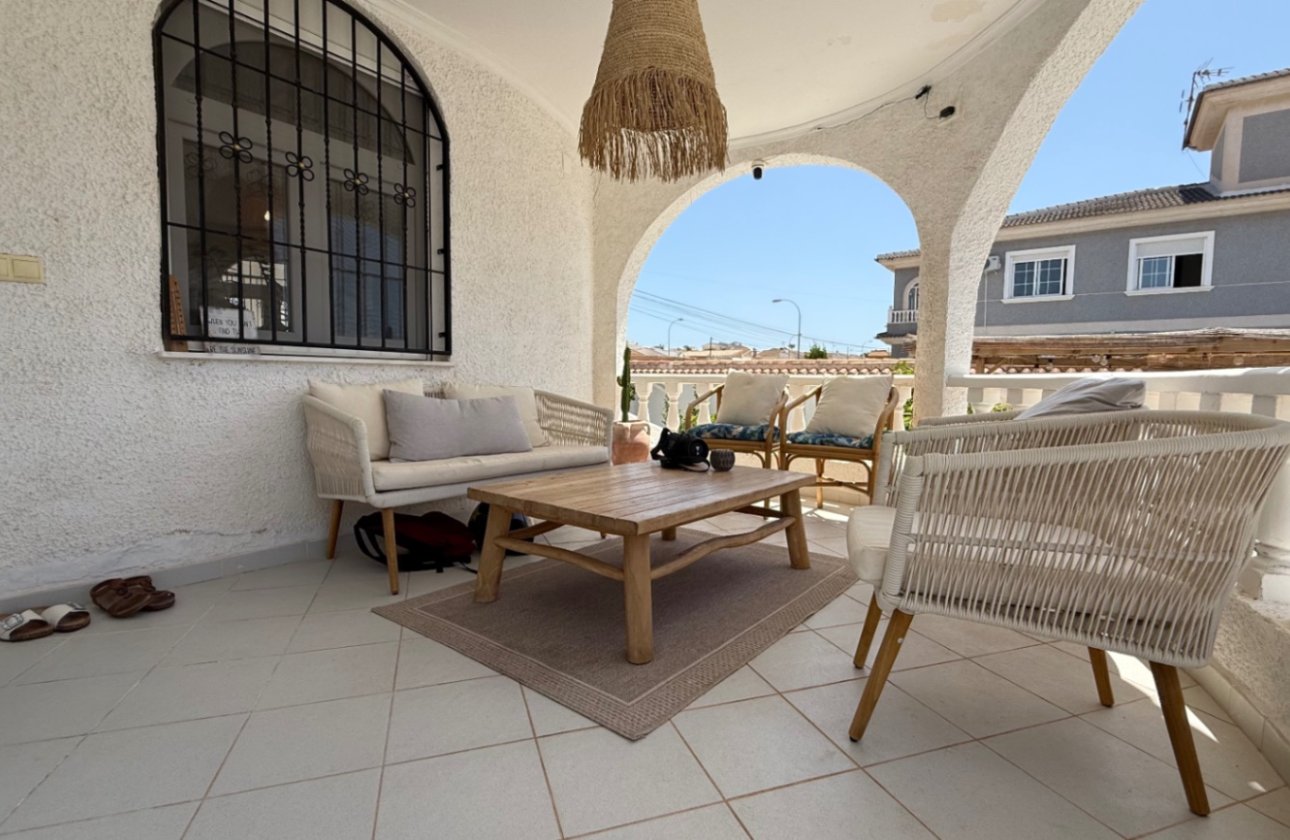 Herverkoop - Villa -
Torrevieja - Costa Blanca