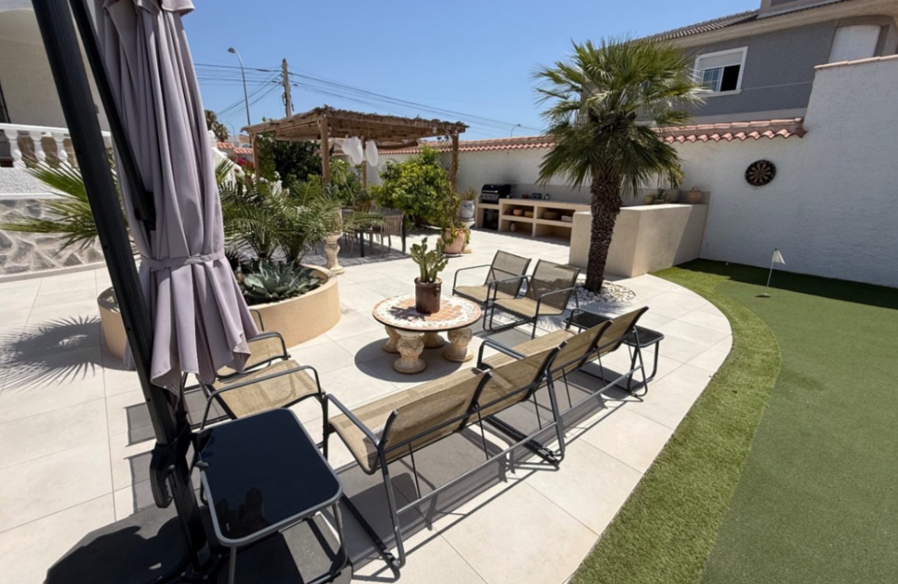 Herverkoop - Villa -
Torrevieja - Costa Blanca