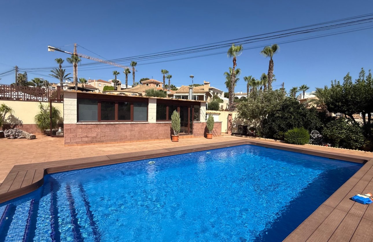Herverkoop - Villa -
Torrevieja - Costa Blanca
