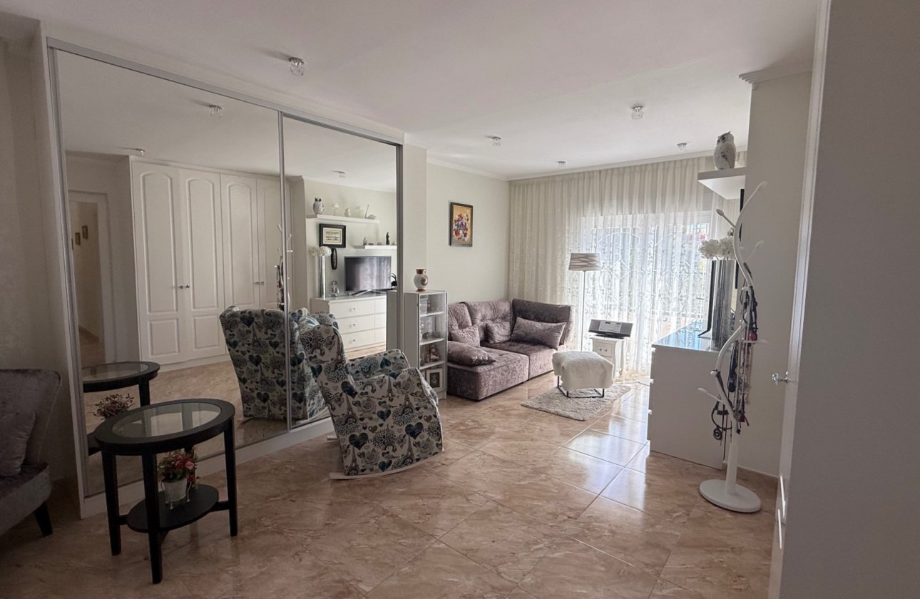 Herverkoop - Villa -
Torrevieja - Costa Blanca