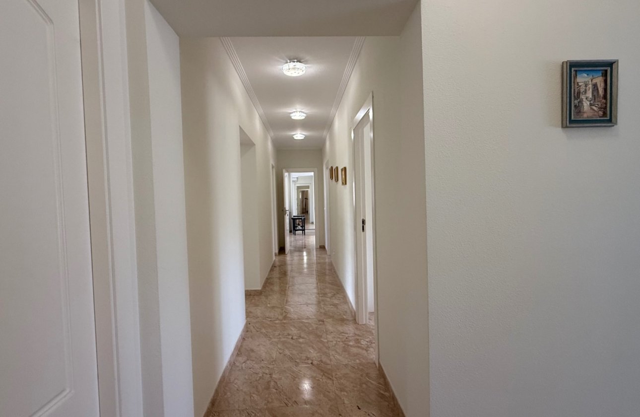 Herverkoop - Villa -
Torrevieja - Costa Blanca