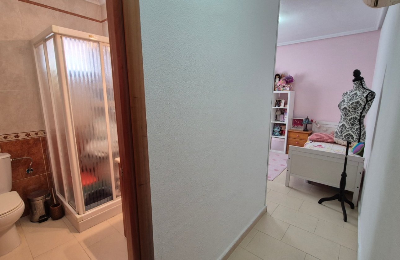 Herverkoop - Villa -
Torrevieja - Costa Blanca
