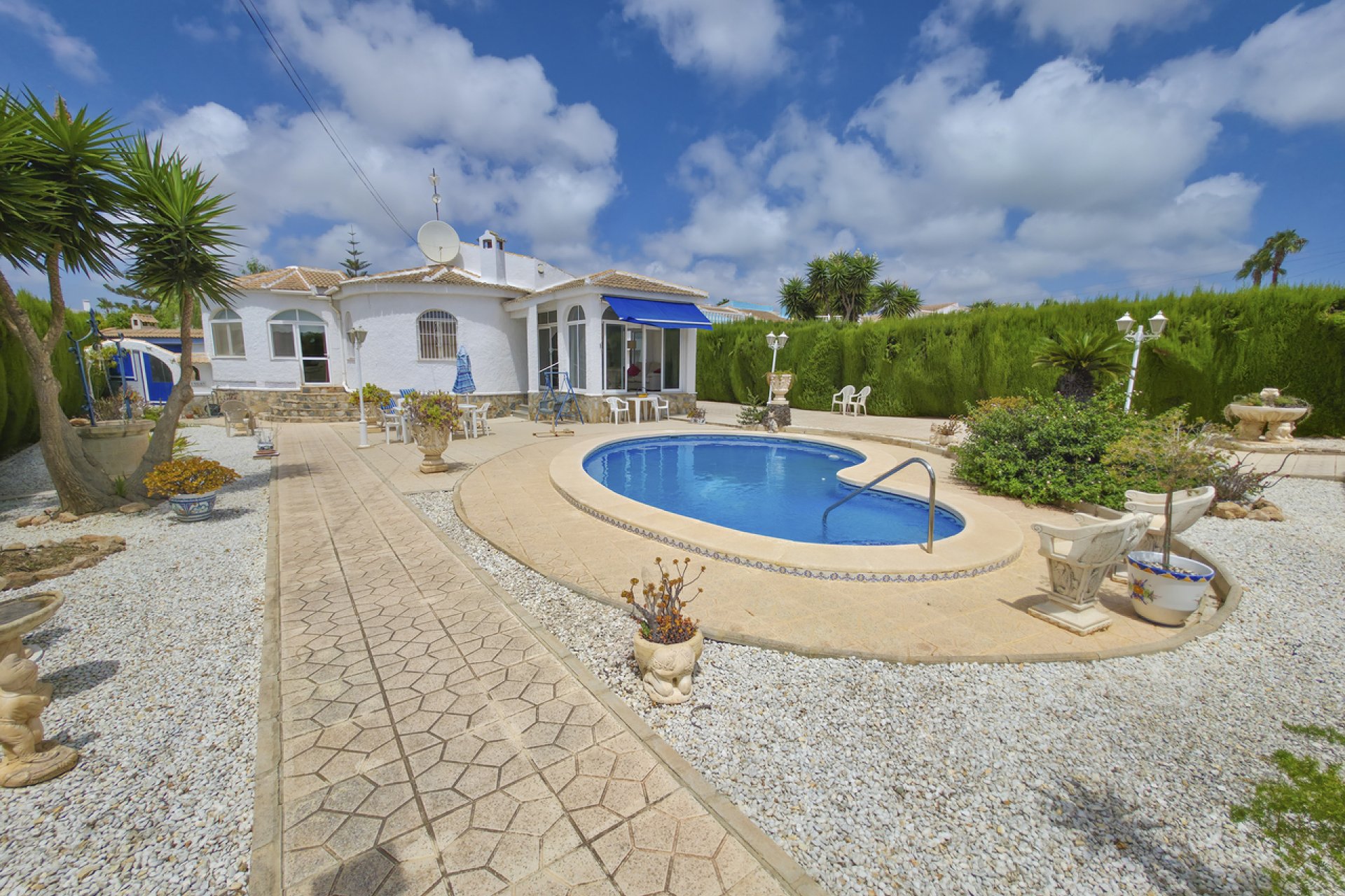 Herverkoop - Villa -
Torrevieja - Costa Blanca