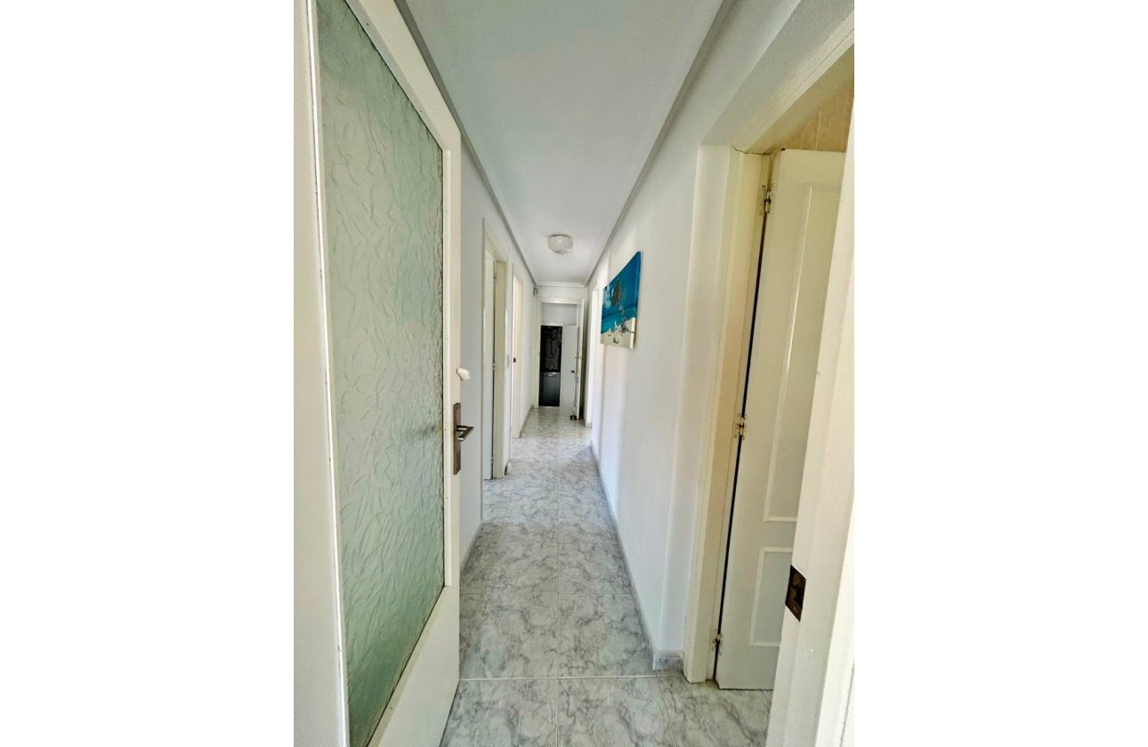 Herverkoop - Villa -
Torrevieja - Costa Blanca