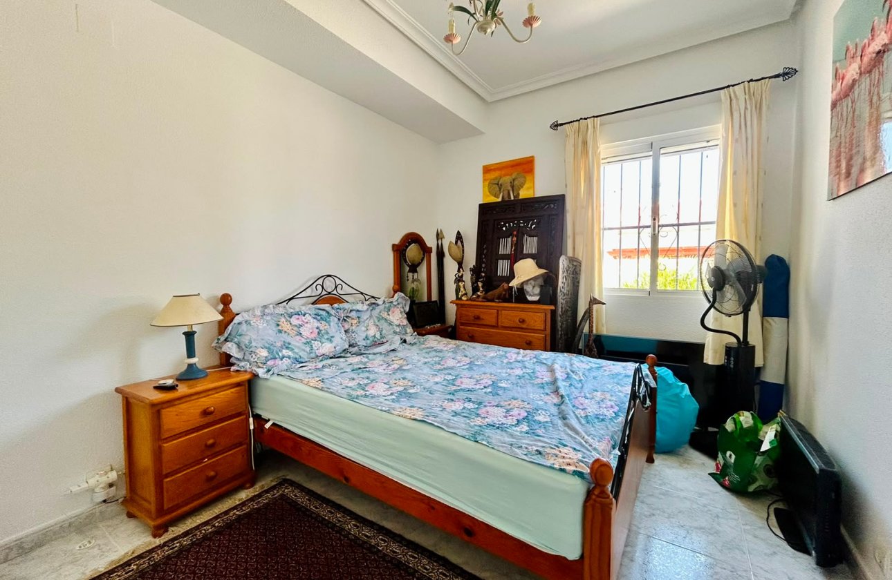 Herverkoop - Villa -
Torrevieja - Costa Blanca