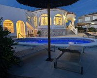 Herverkoop - Villa -
Torrevieja - Costa Blanca