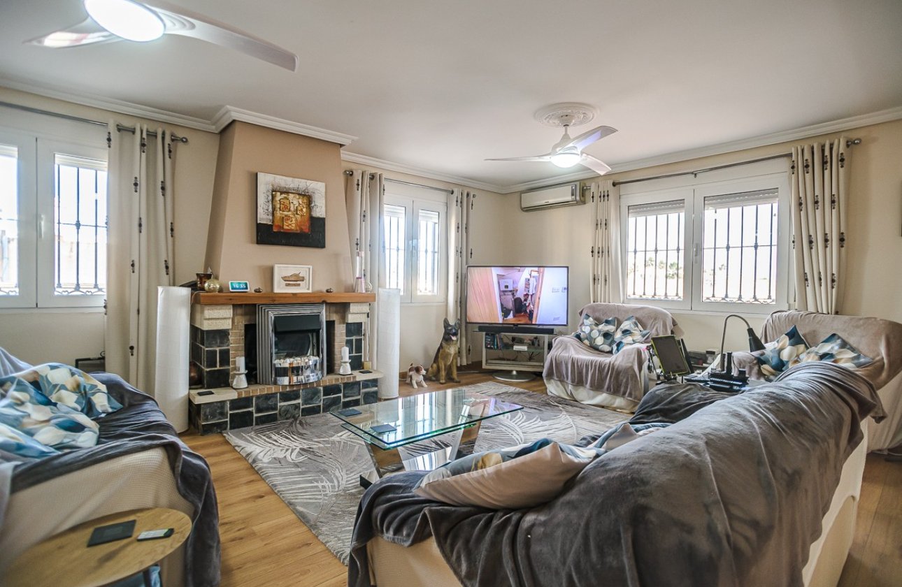 Herverkoop - Villa -
Torrevieja - Costa Blanca