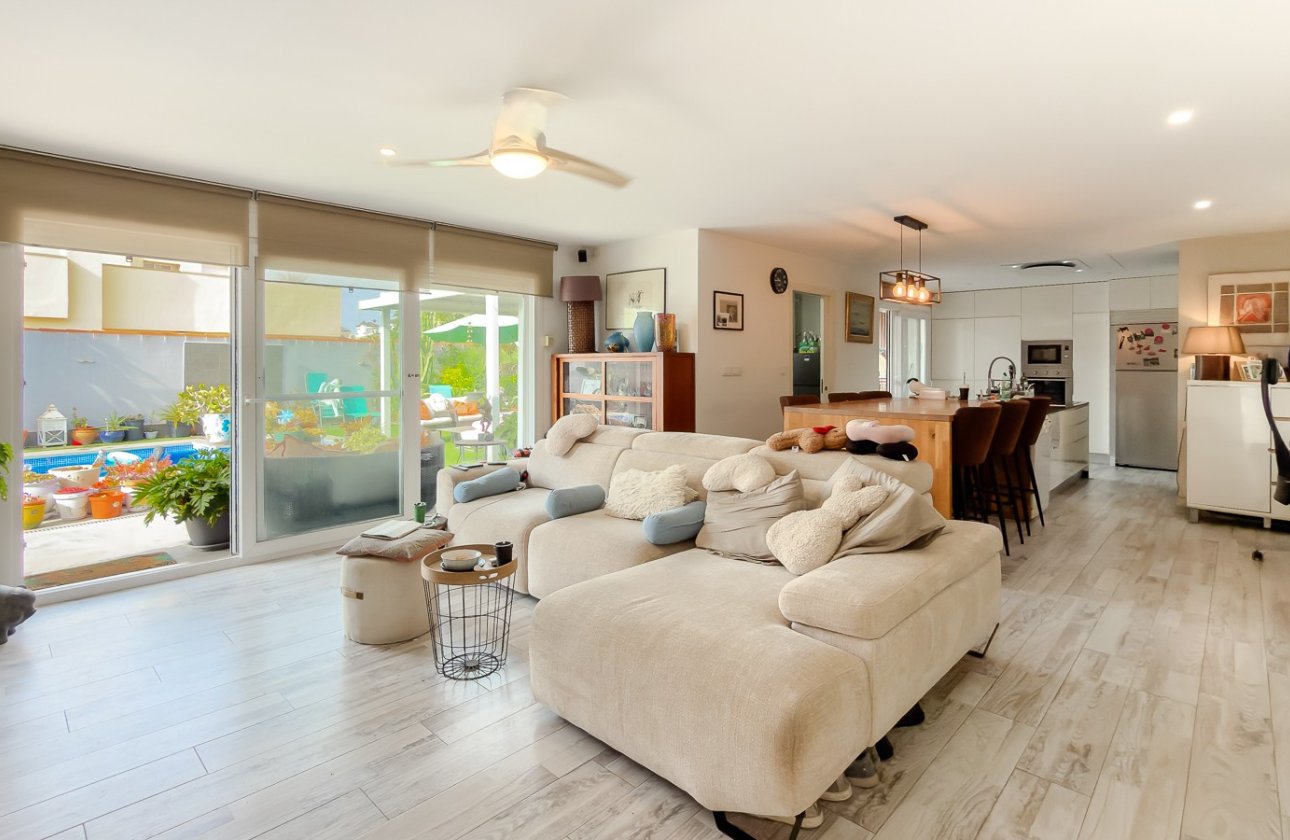 Herverkoop - Villa -
Torrevieja - Costa Blanca