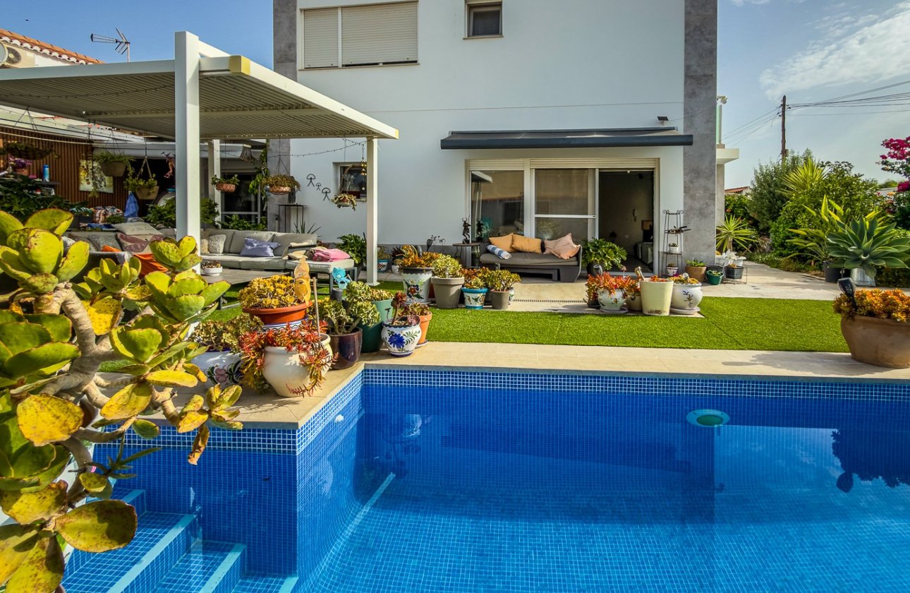 Herverkoop - Villa -
Torrevieja - Costa Blanca