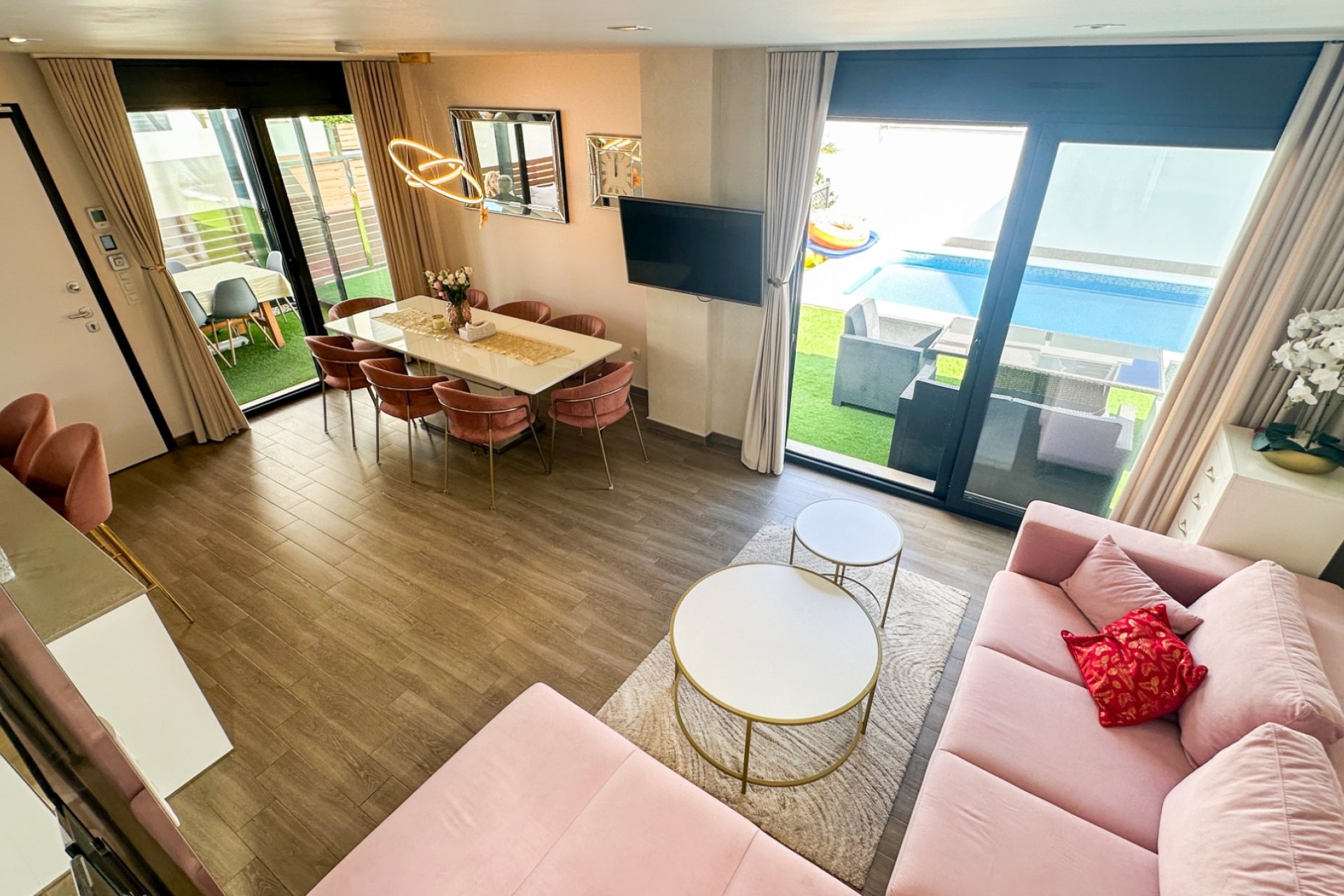 Herverkoop - Villa -
Torrevieja - Costa Blanca