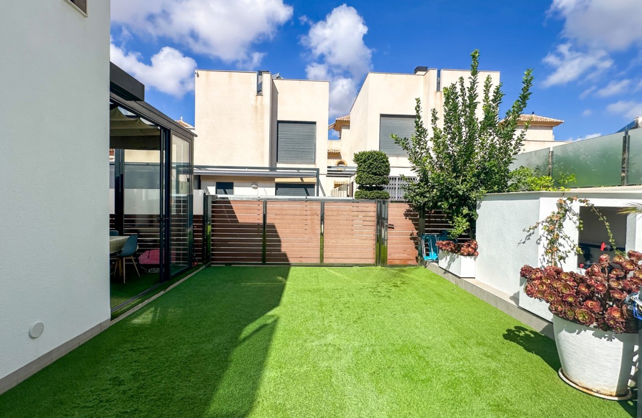 Herverkoop - Villa -
Torrevieja - Costa Blanca
