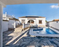 Herverkoop - Villa -
Torrevieja - Costa Blanca