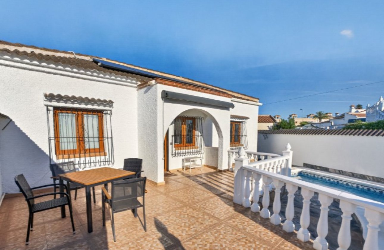Herverkoop - Villa -
Torrevieja - Costa Blanca