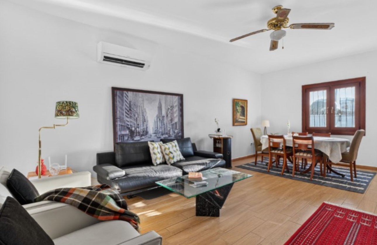 Herverkoop - Villa -
Torrevieja - Costa Blanca