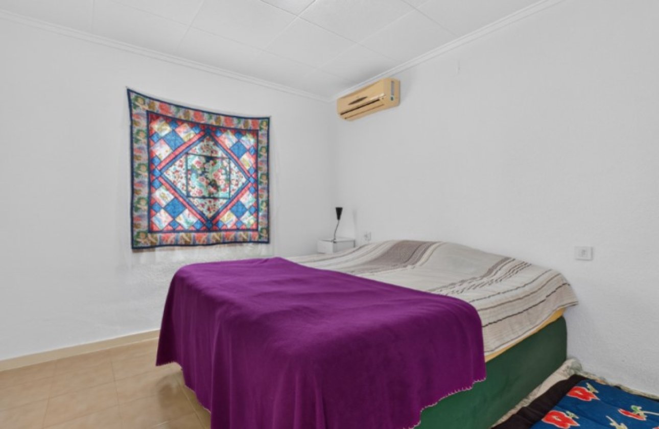 Herverkoop - Villa -
Torrevieja - Costa Blanca