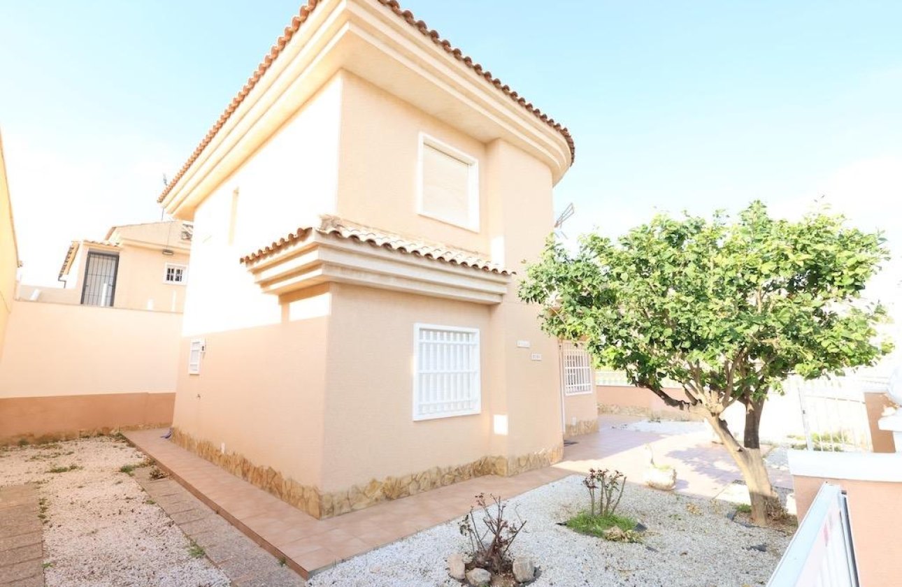 Herverkoop - Villa -
Torrevieja - Costa Blanca