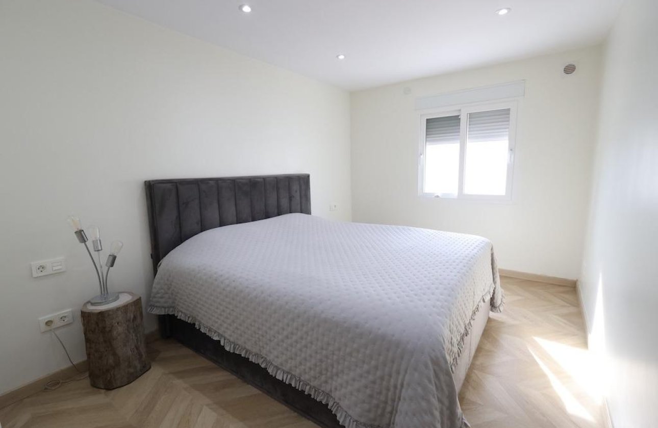 Herverkoop - Villa -
Torrevieja - Costa Blanca