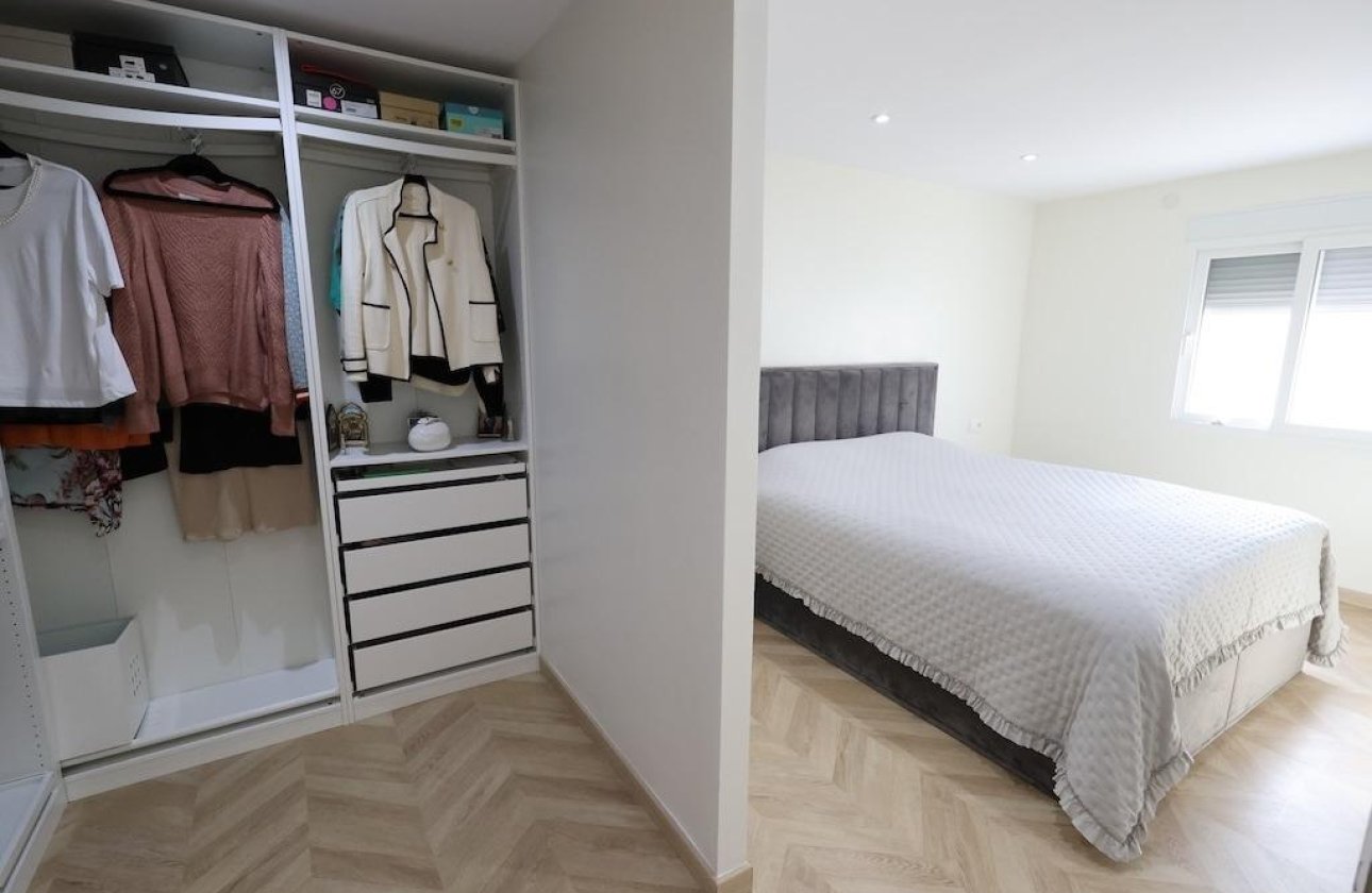 Herverkoop - Villa -
Torrevieja - Costa Blanca