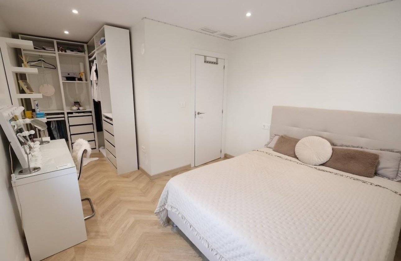 Herverkoop - Villa -
Torrevieja - Costa Blanca