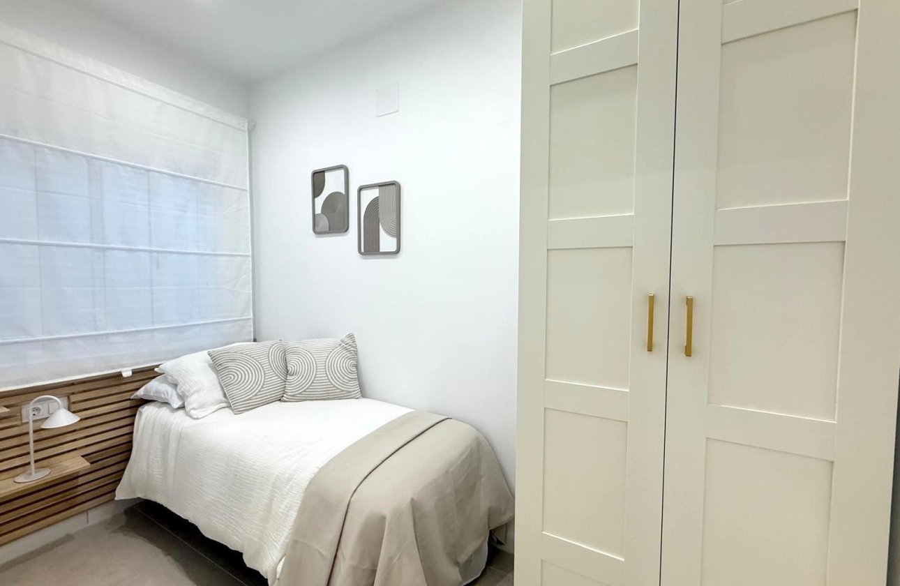 Herverkoop - Villa -
Torrevieja - El Chaparral