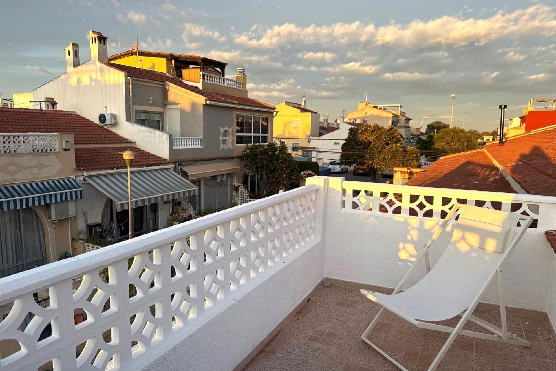 Herverkoop - Villa -
Torrevieja - El Chaparral