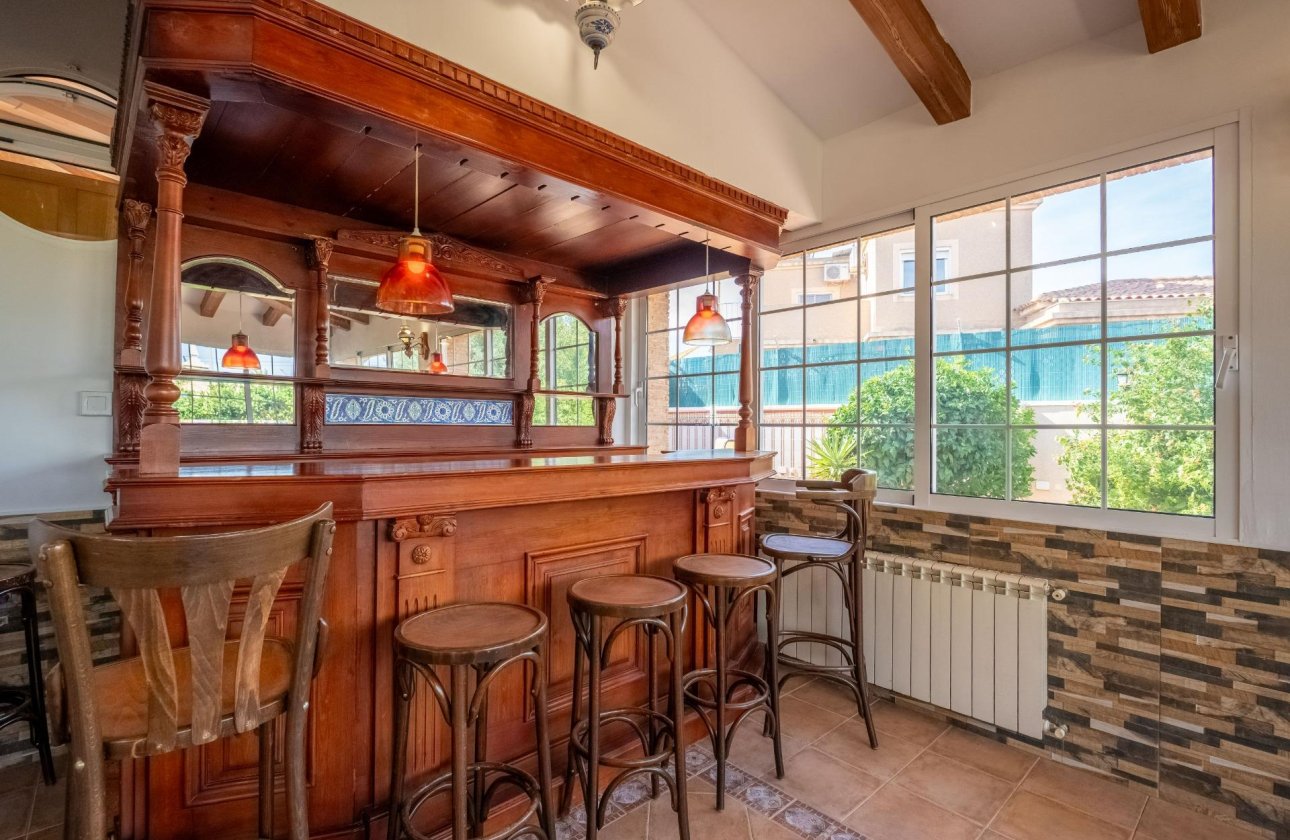 Herverkoop - Villa -
Torrevieja - El Chaparral