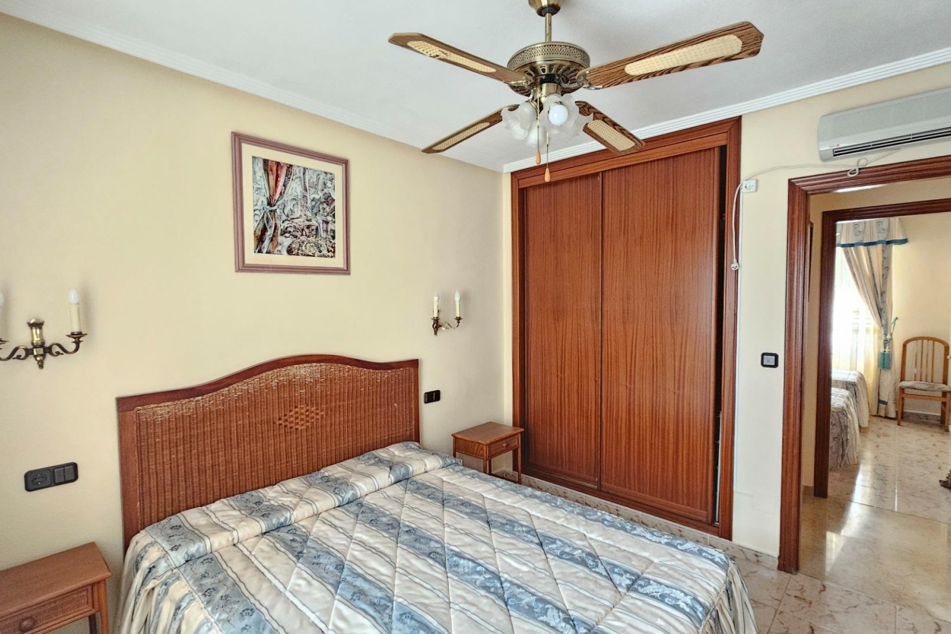 Herverkoop - Villa -
Torrevieja - El Chaparral