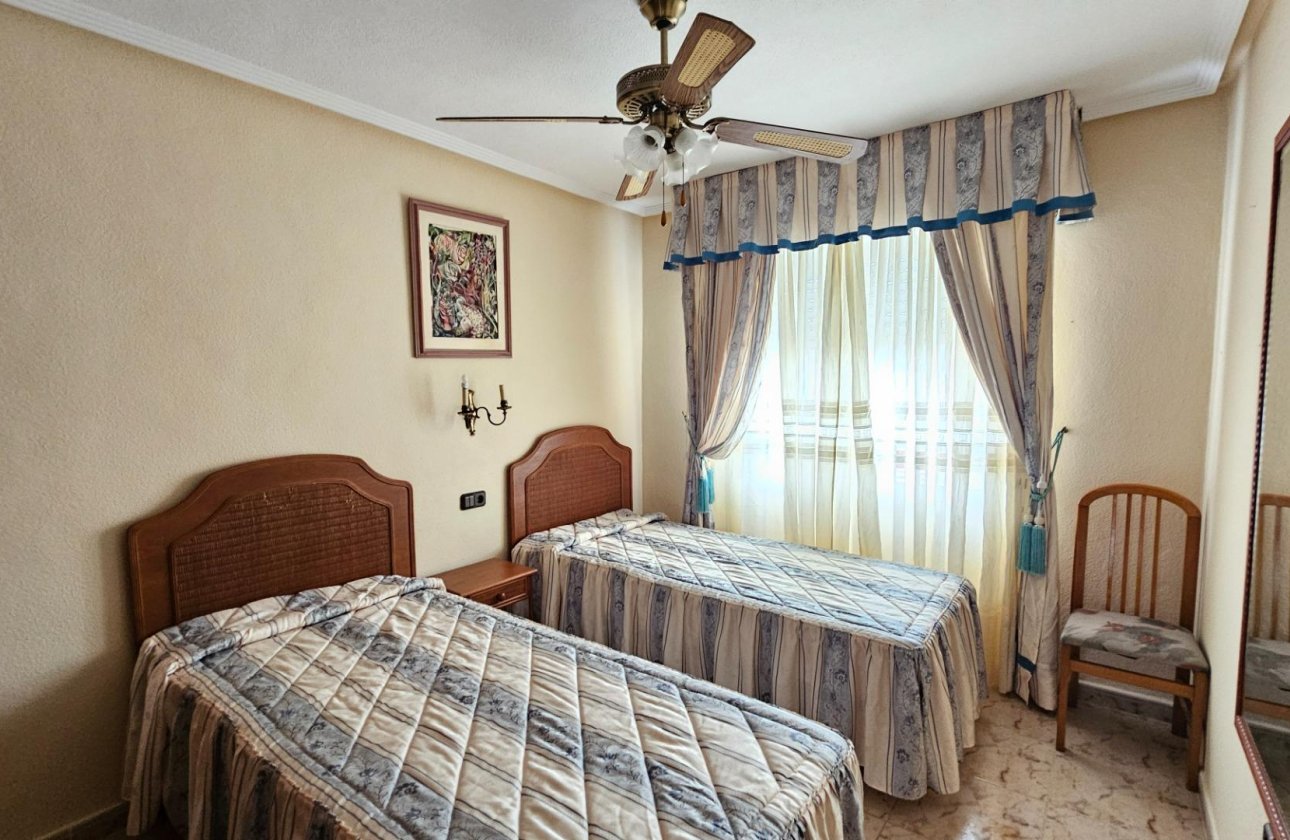 Herverkoop - Villa -
Torrevieja - El Chaparral