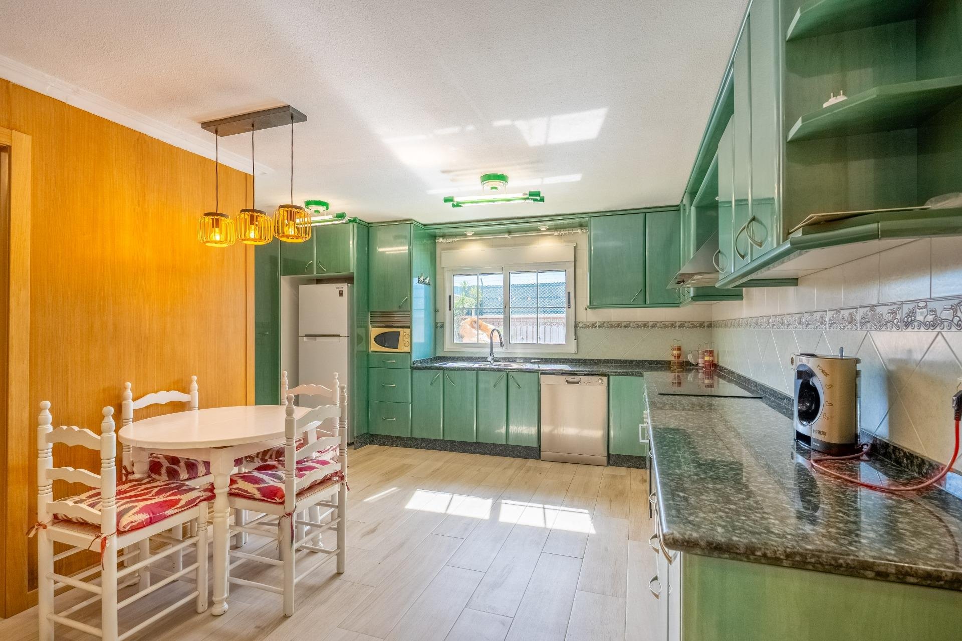 Herverkoop - Villa -
Torrevieja - El Chaparral