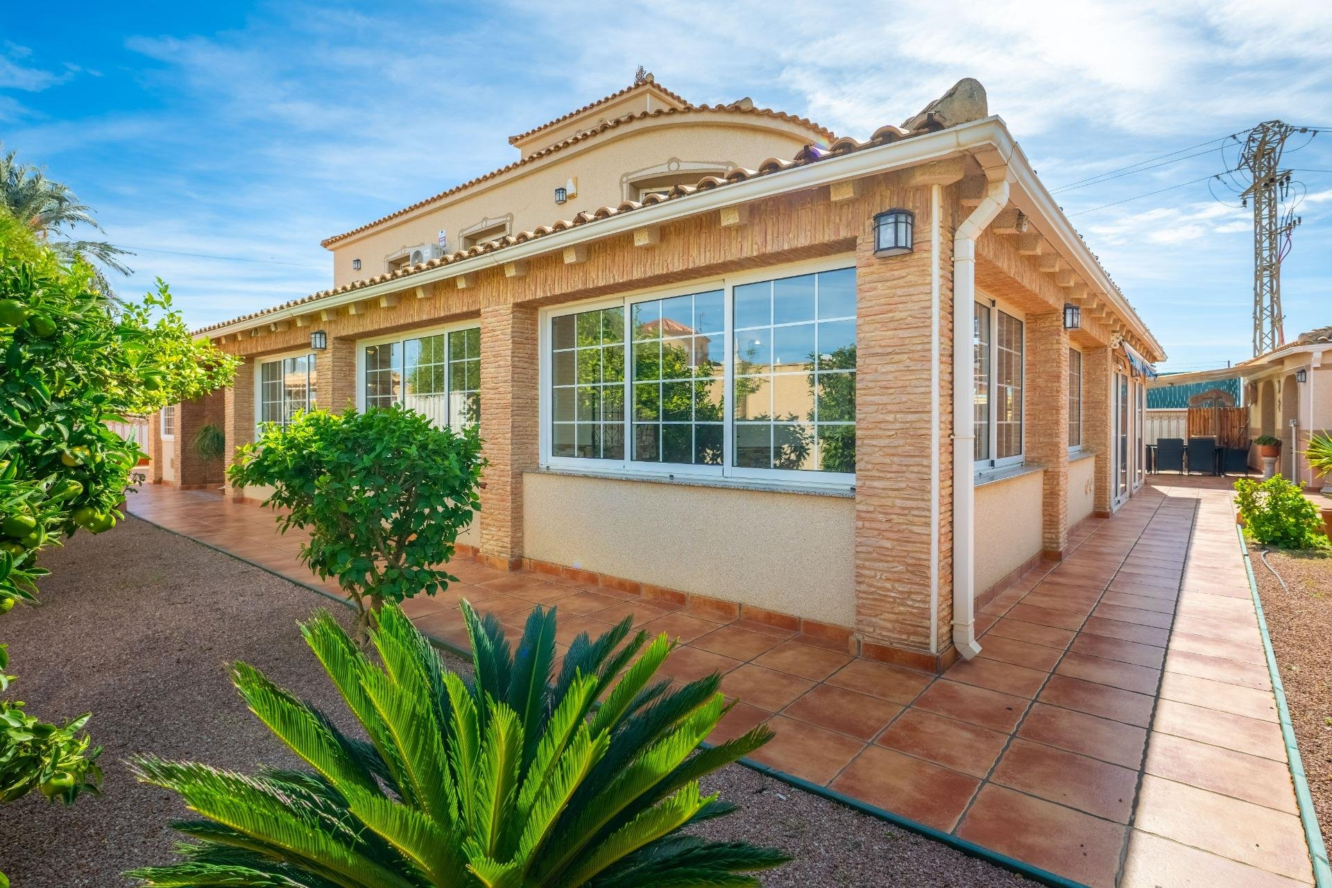 Herverkoop - Villa -
Torrevieja - El Chaparral