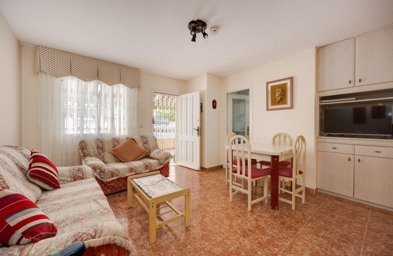 Herverkoop - Villa -
Torrevieja - El Limonar