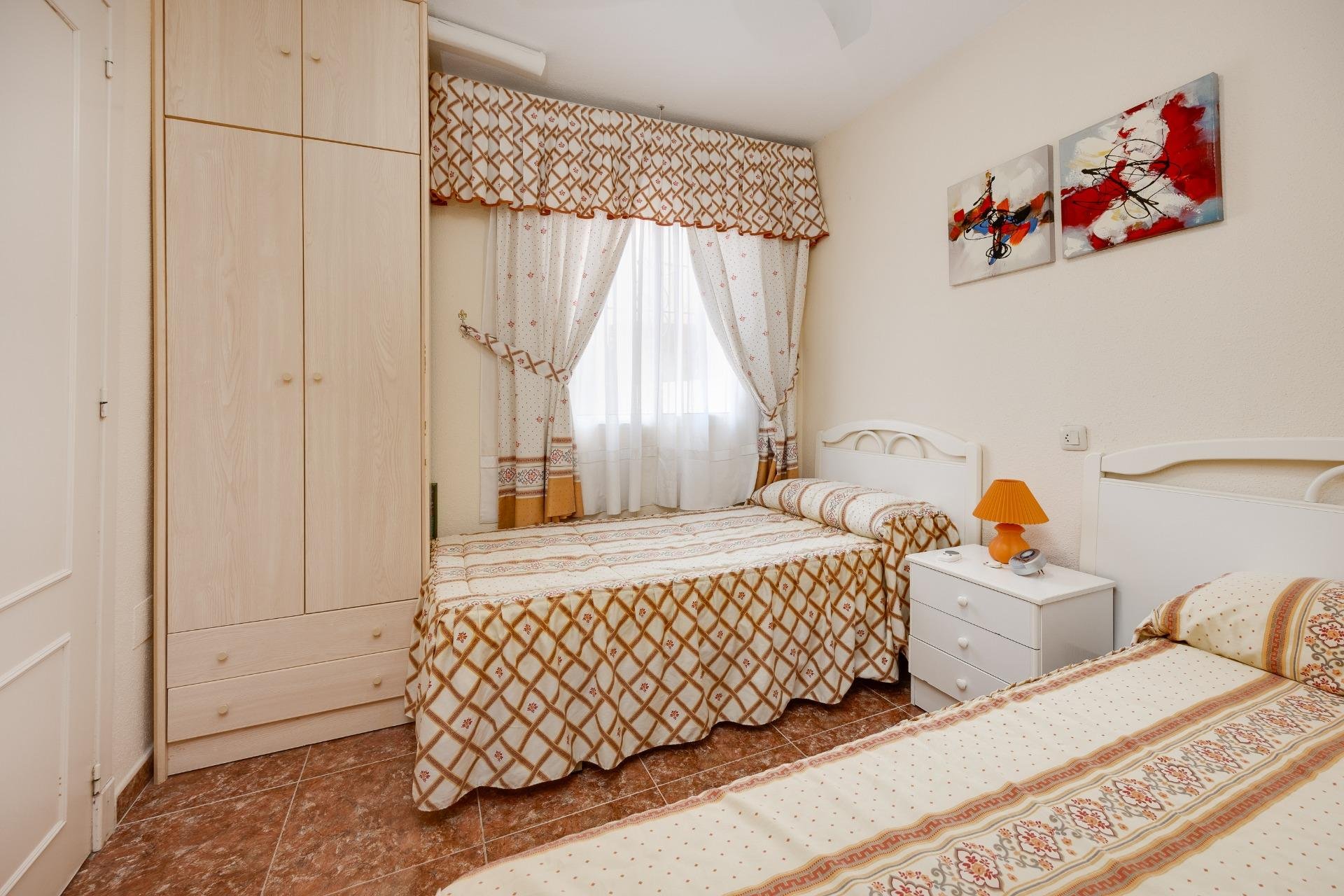 Herverkoop - Villa -
Torrevieja - El Limonar