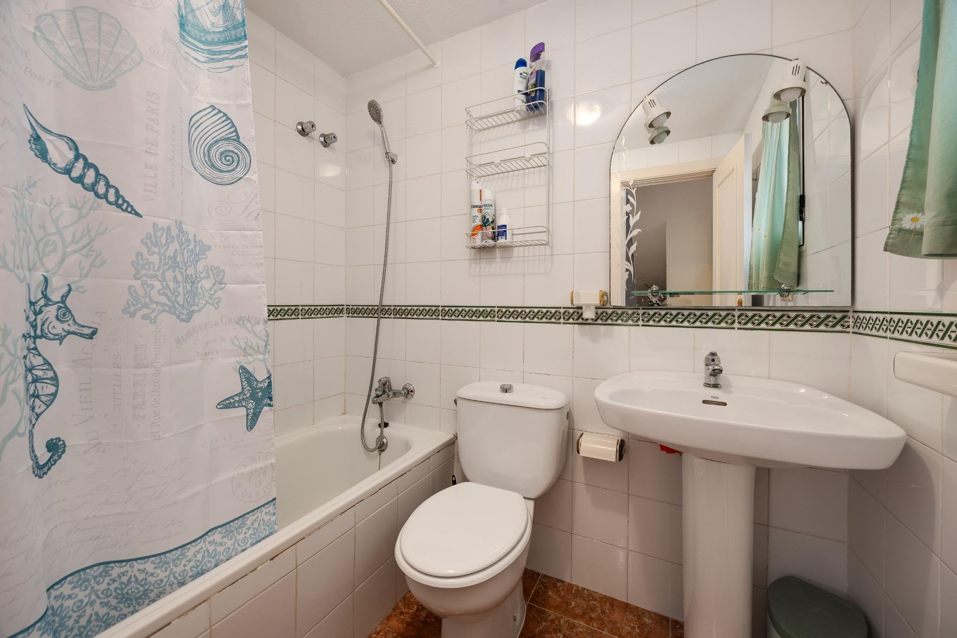Herverkoop - Villa -
Torrevieja - El Limonar