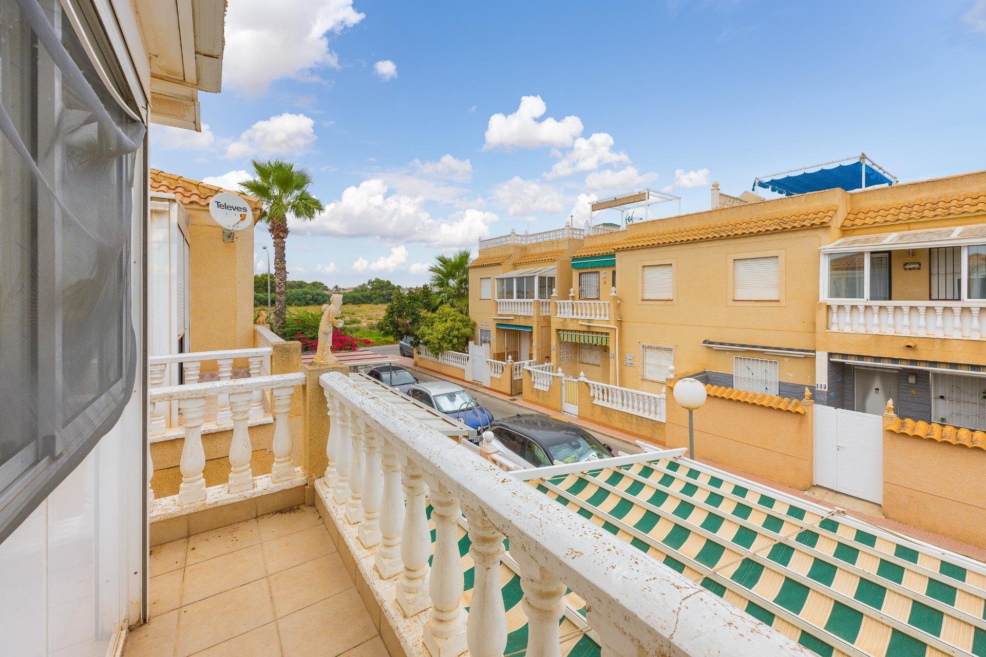 Herverkoop - Villa -
Torrevieja - El Limonar