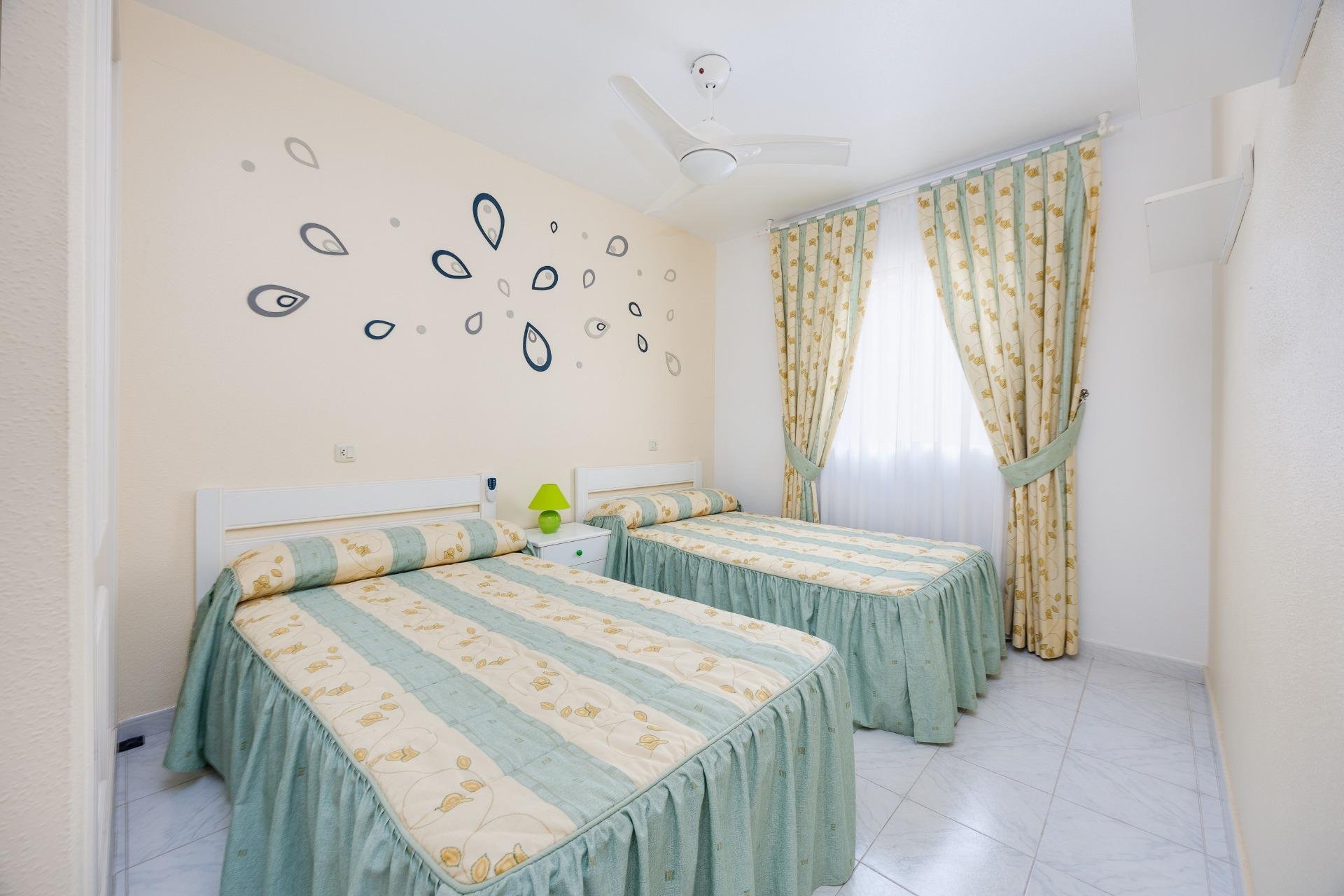 Herverkoop - Villa -
Torrevieja - El Limonar