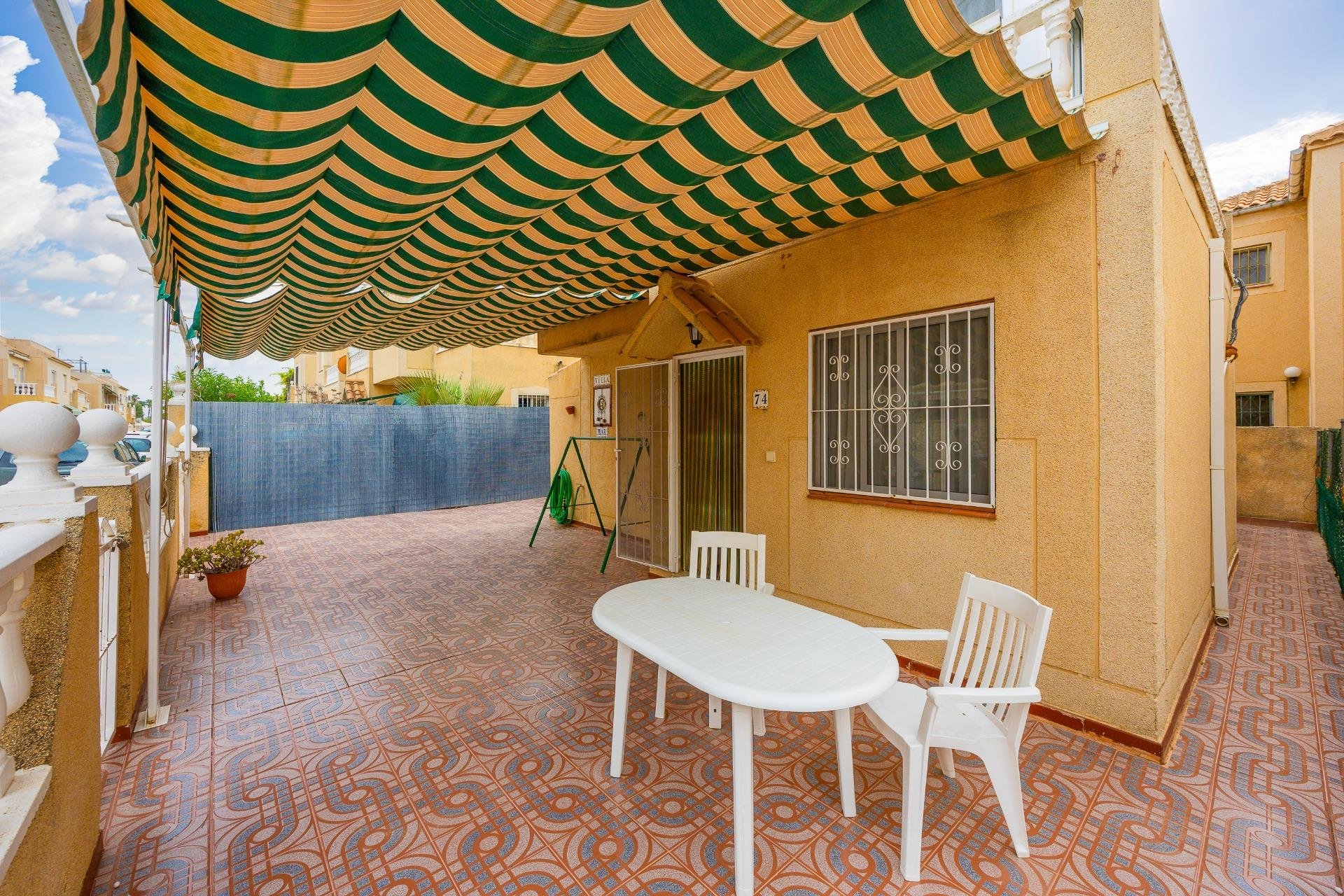 Herverkoop - Villa -
Torrevieja - El Limonar