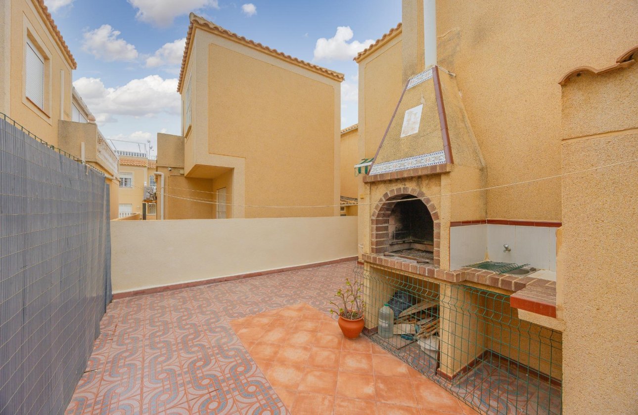 Herverkoop - Villa -
Torrevieja - El Limonar