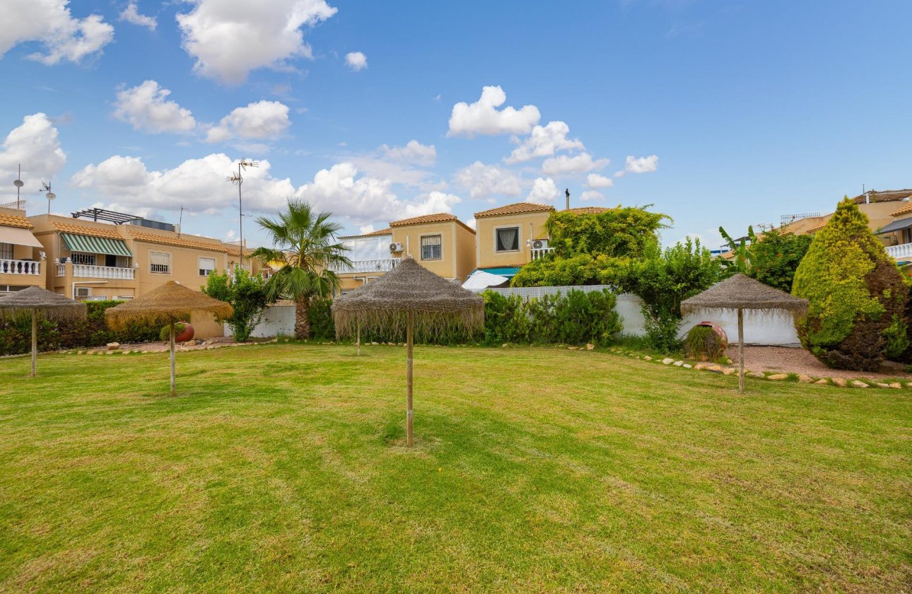 Herverkoop - Villa -
Torrevieja - El Limonar