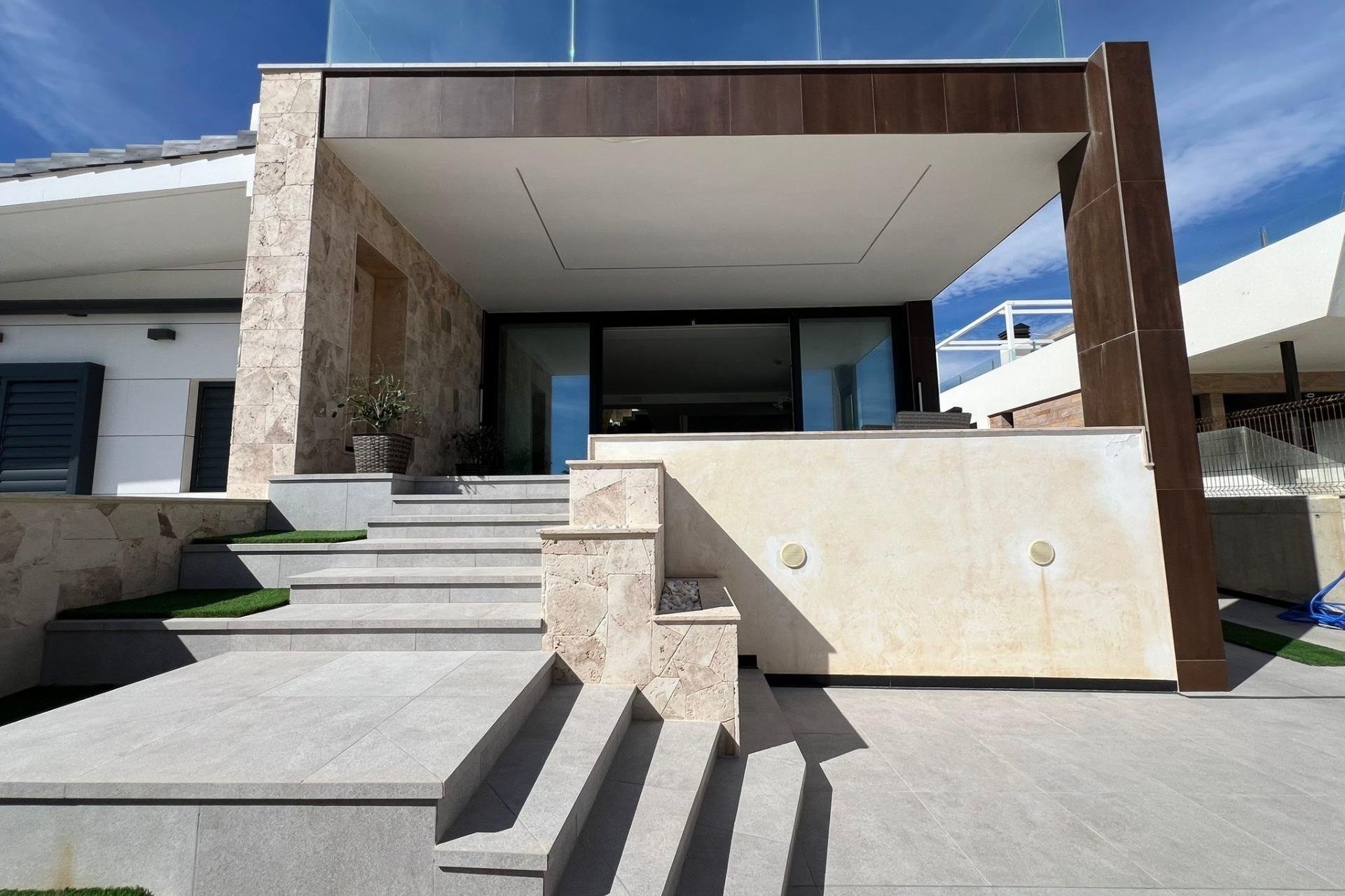 Herverkoop - Villa -
Torrevieja - La Mata