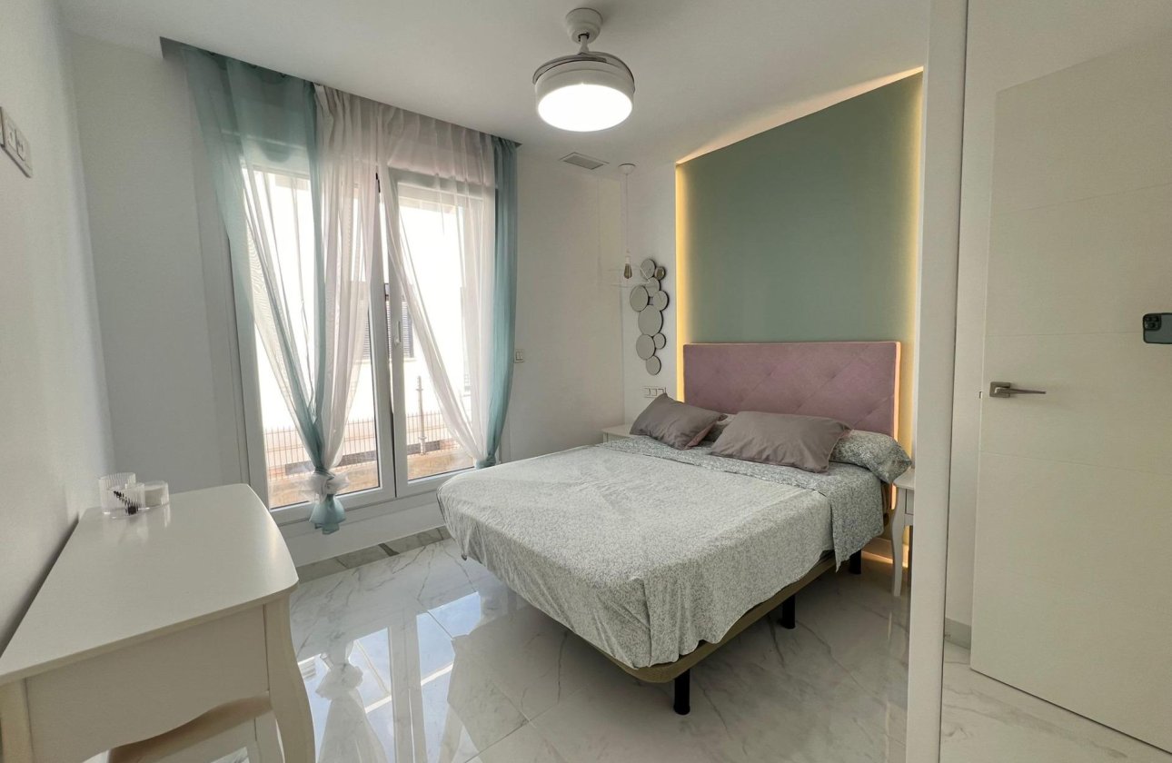 Herverkoop - Villa -
Torrevieja - La Mata