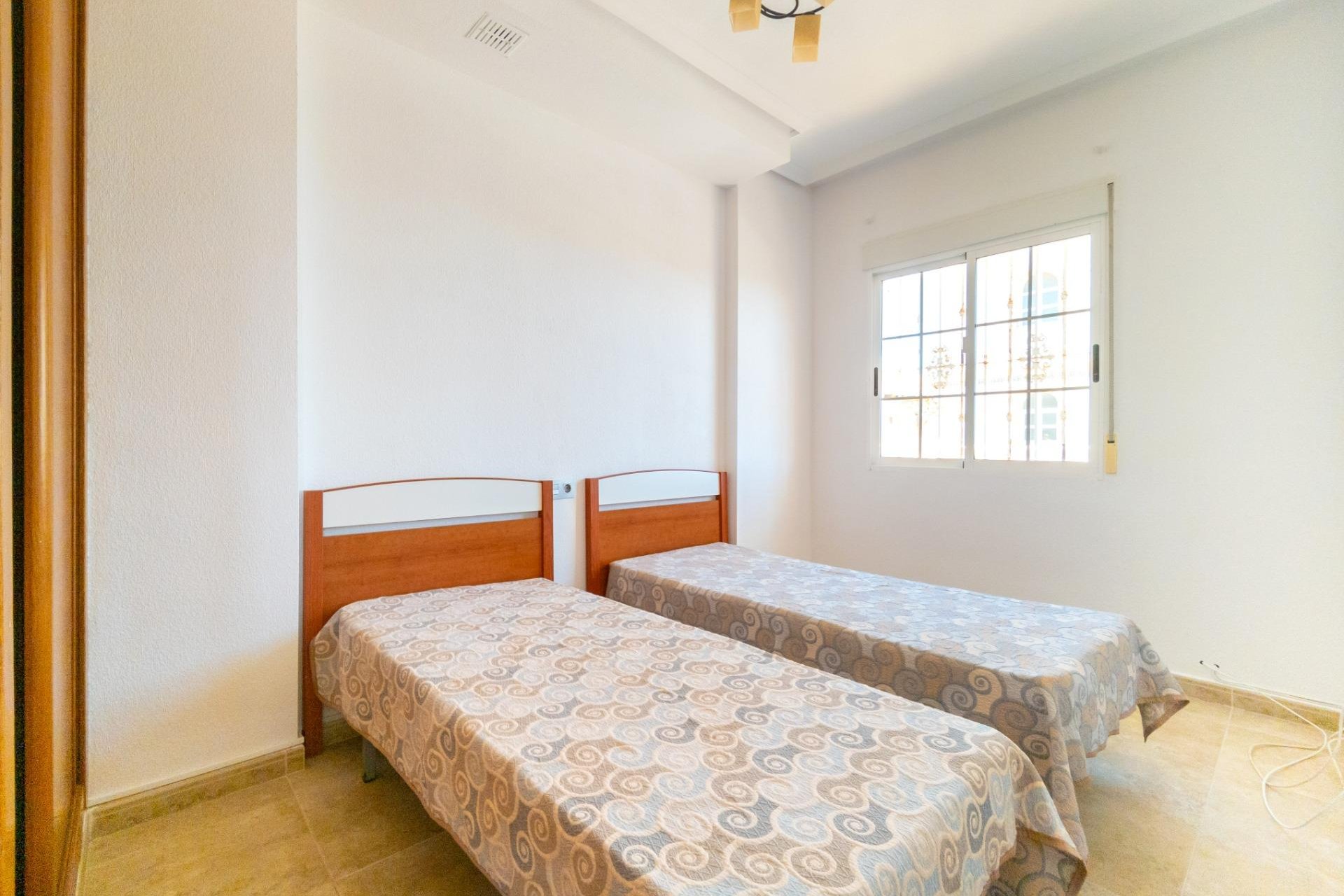 Herverkoop - Villa -
Torrevieja - La Mata