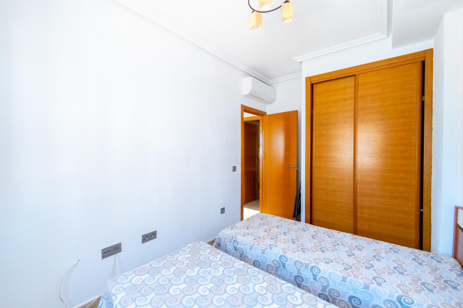 Herverkoop - Villa -
Torrevieja - La Mata